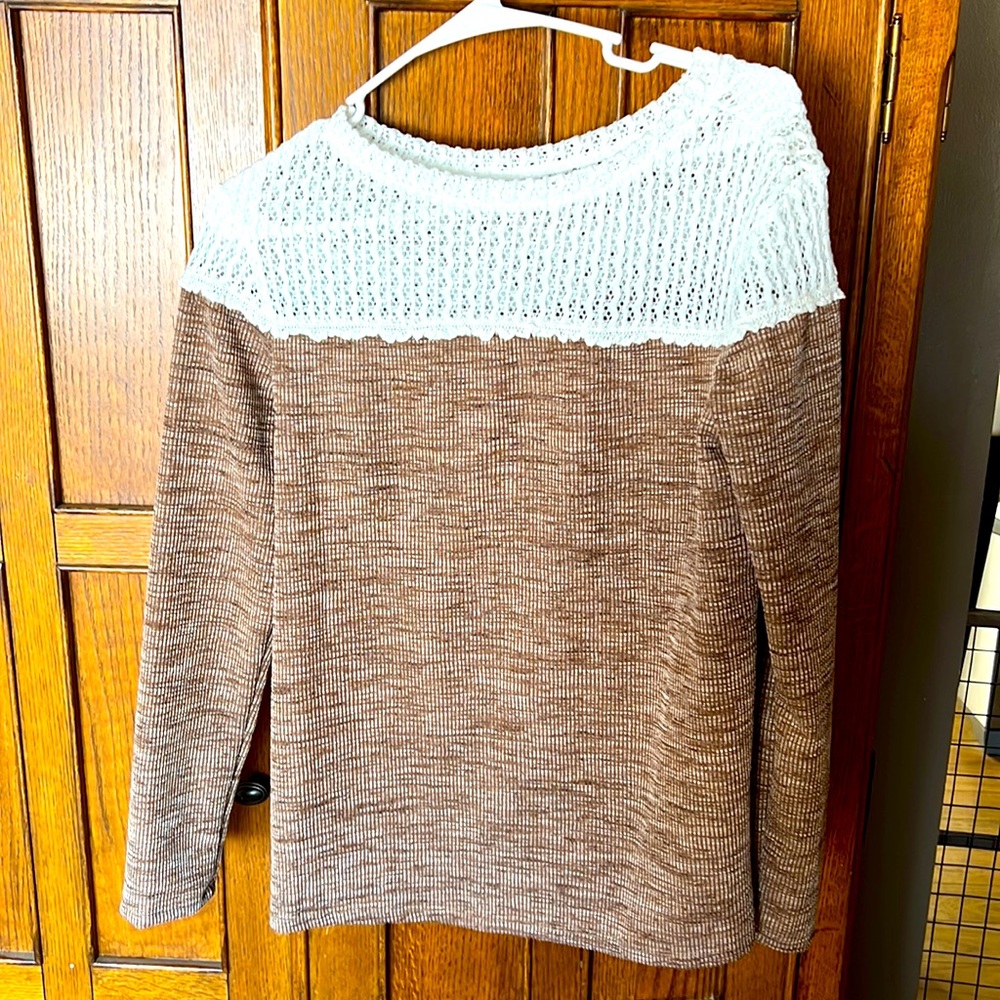 Womens top size small